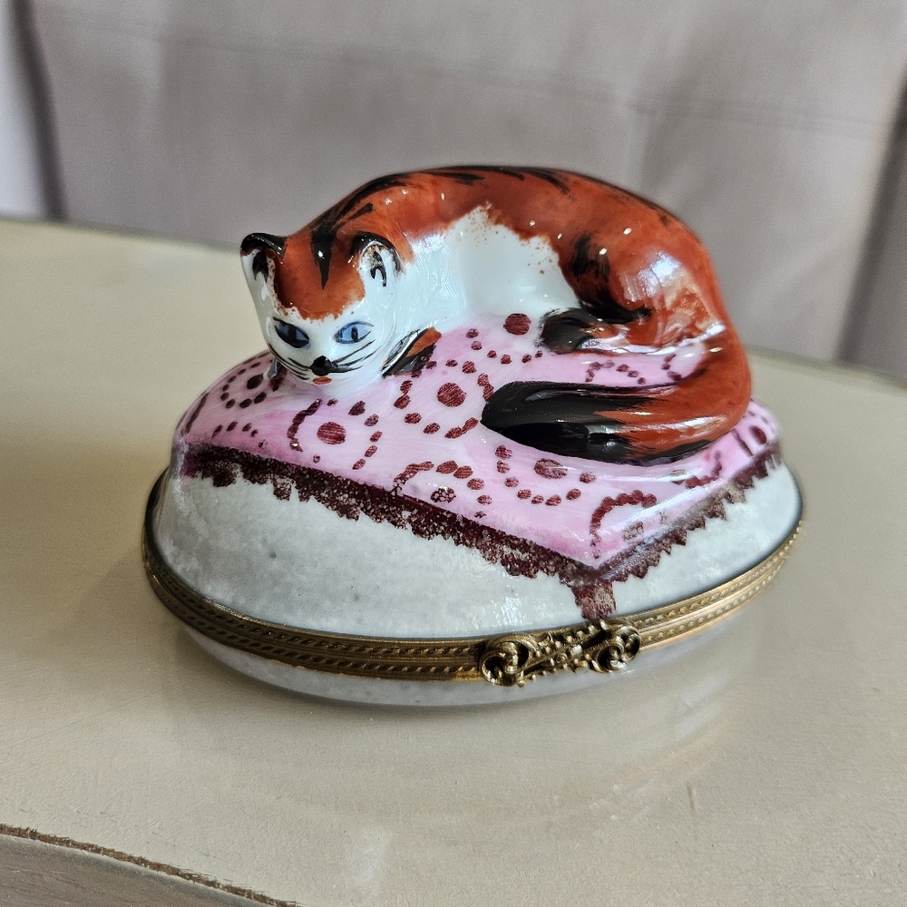 LIMOGES FRANCE Orange Cat Trinket Box